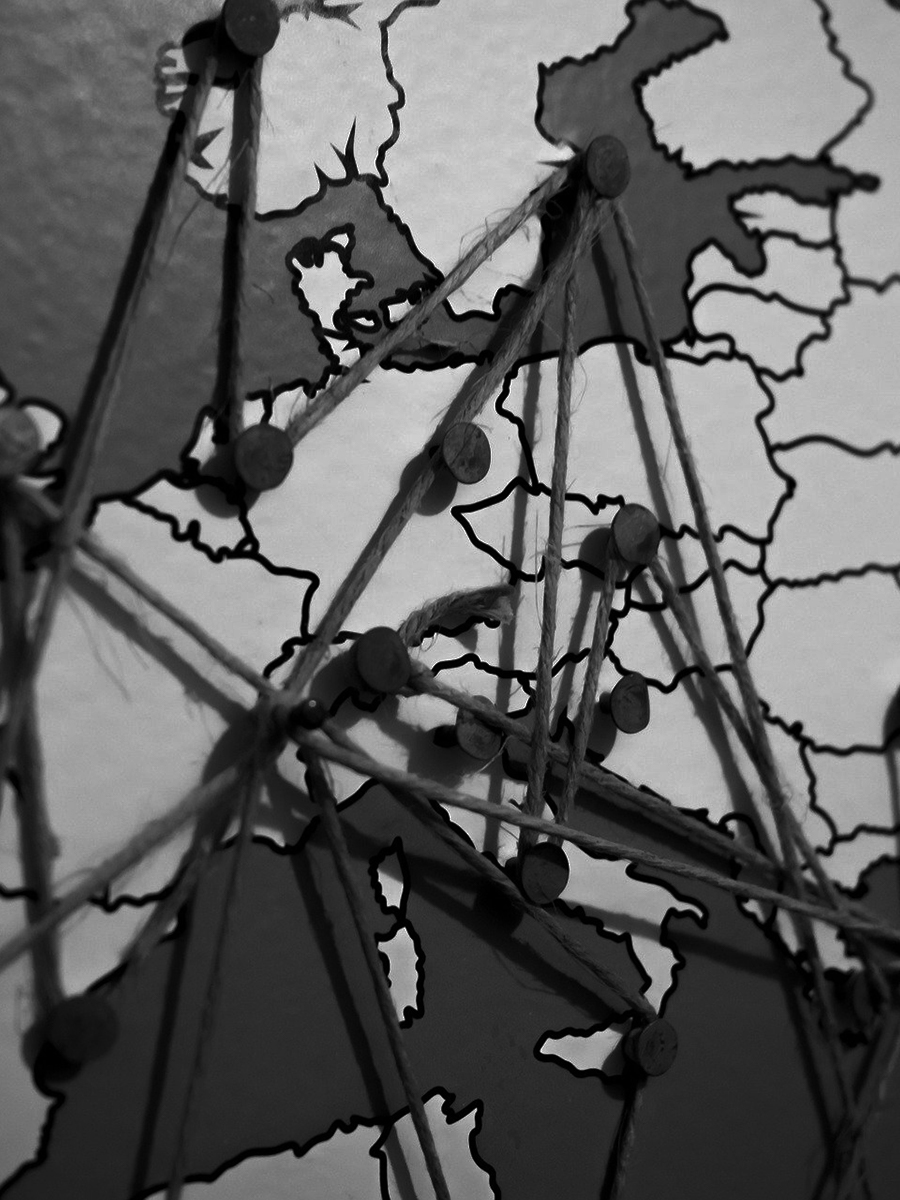 world-1264062_1920_bw src/uploads/2020/09/world-1264062_1920_bw-2.jpg